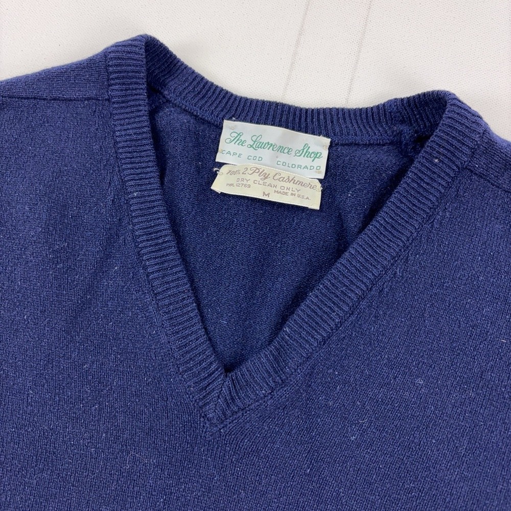 The Lawrence Shop Mens Blue V Neck 100% Cashmere Sweater Medium Vintage USA Made